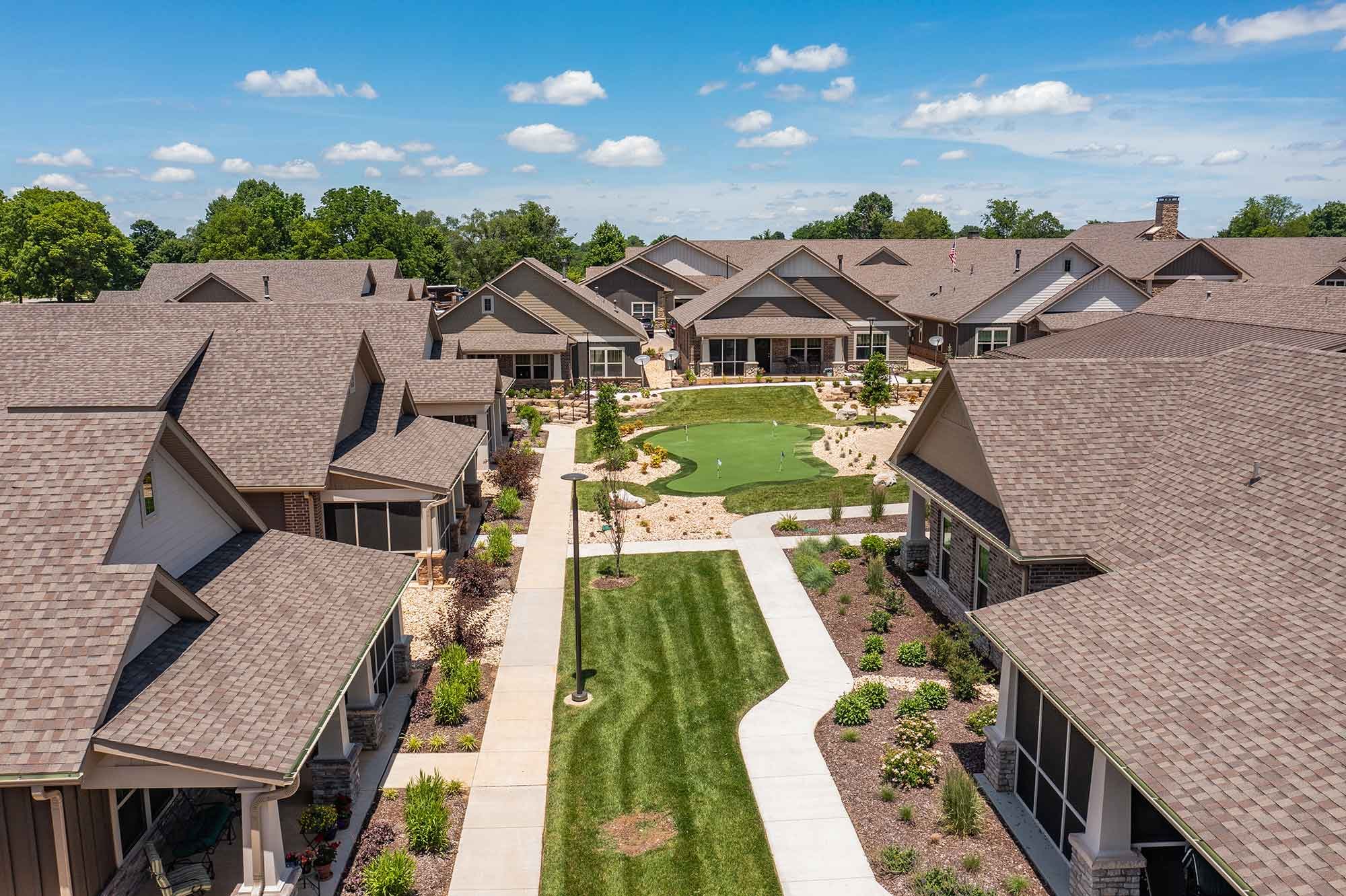 Springhouse Village IL Exterior Common Area